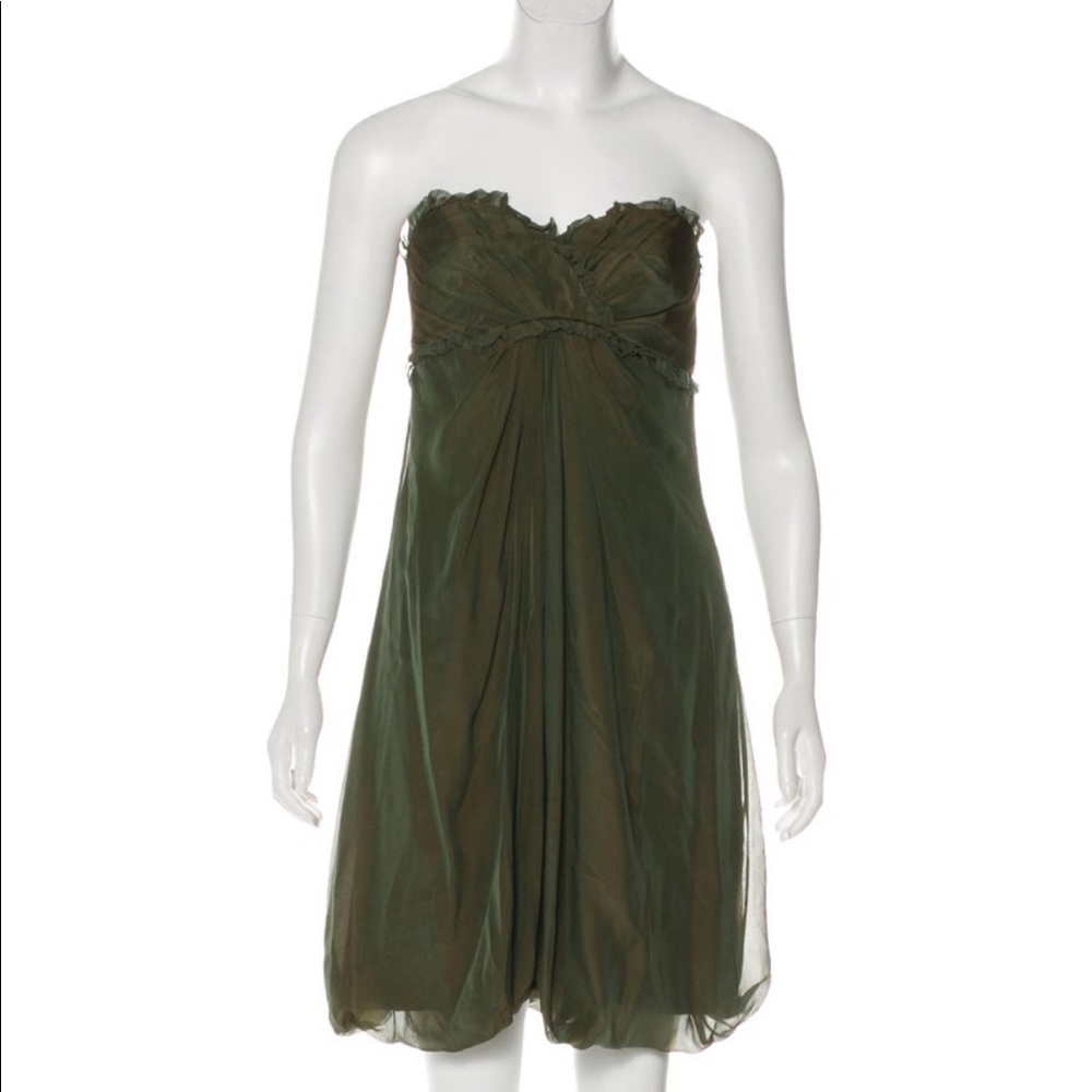 Vera Wang lavender label 100% silk olive mini dress with built in corset